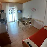 Mima Apartman Zára