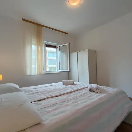 Mima Apartment *